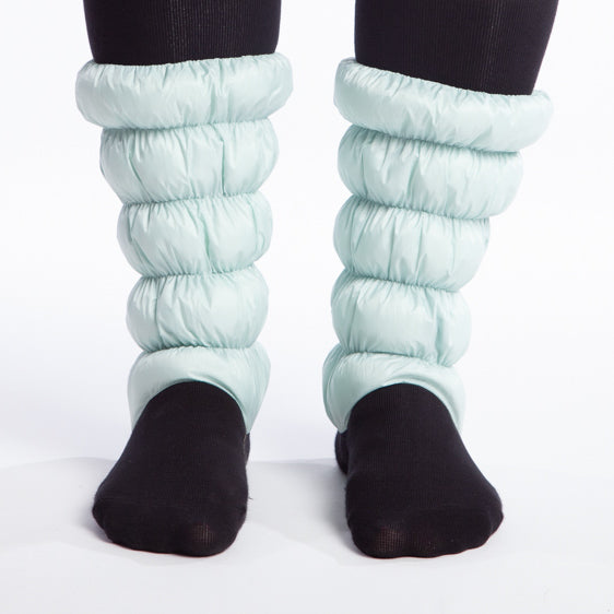 Hikas Gaiter in Alpine Mist front view both feet flat on the ground. 